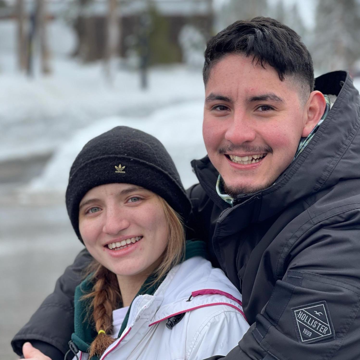 Frankie taught Paige to snowboard!