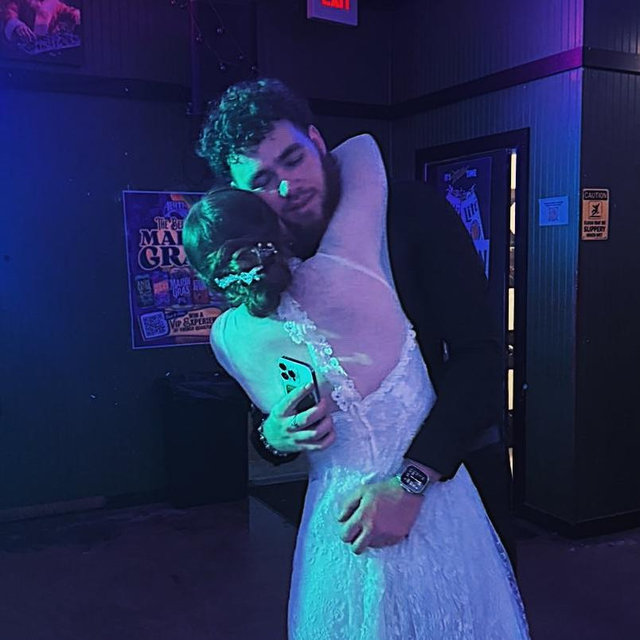 For the couple! 💍🤍🥂