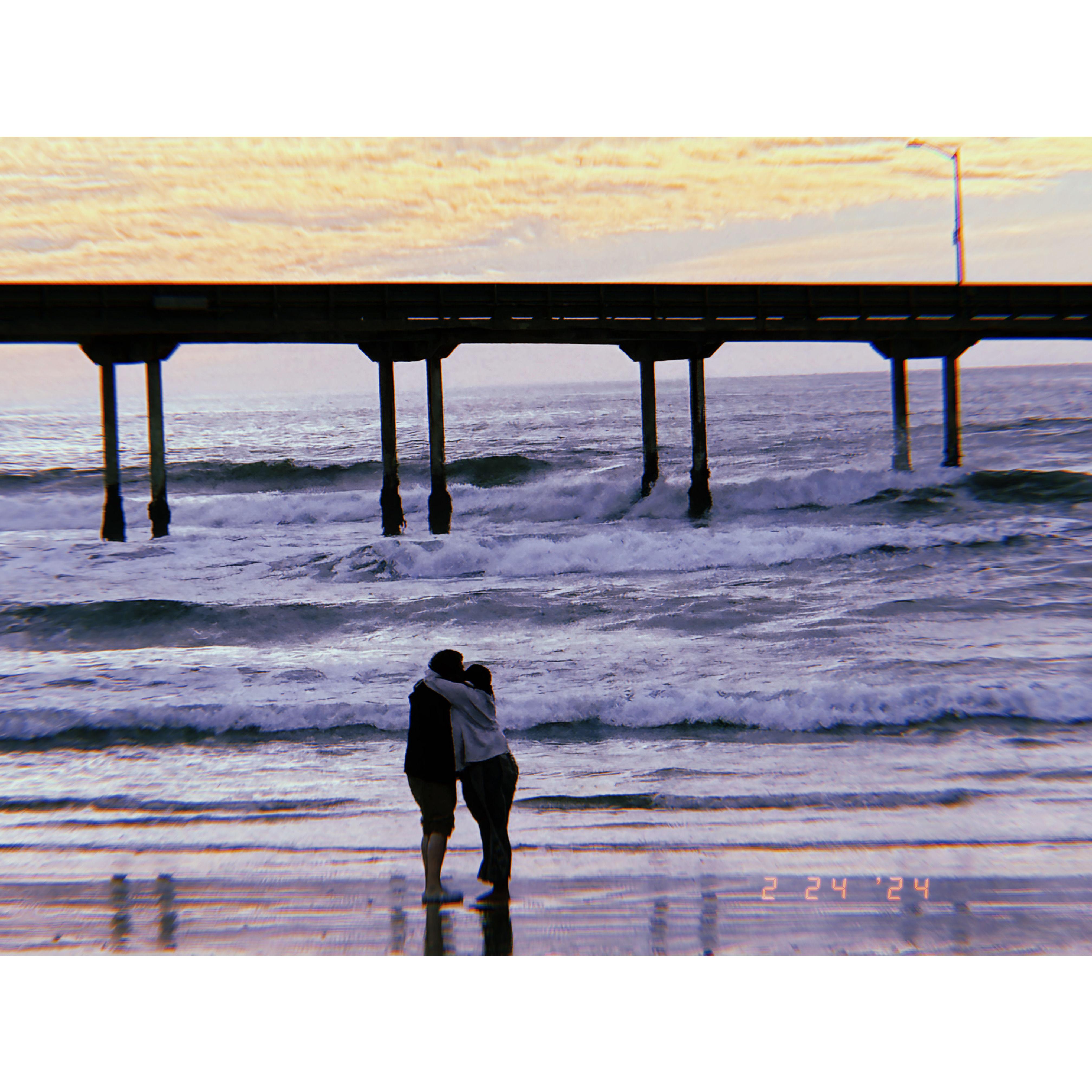 A beautiful photo of us hugged up on the beach together that his mother sneakily took of us ❤️