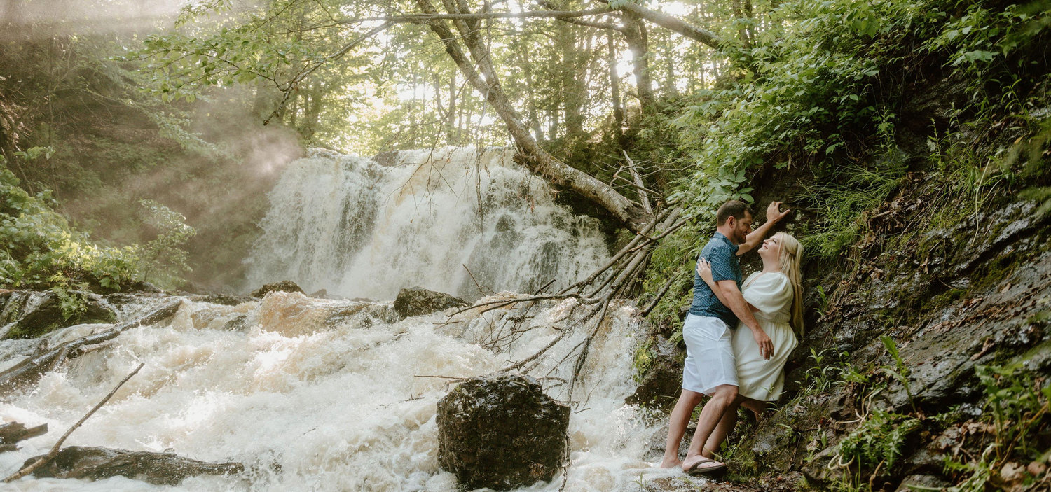 The Wedding Website of Shellbie Shank and Trenton Wolverton