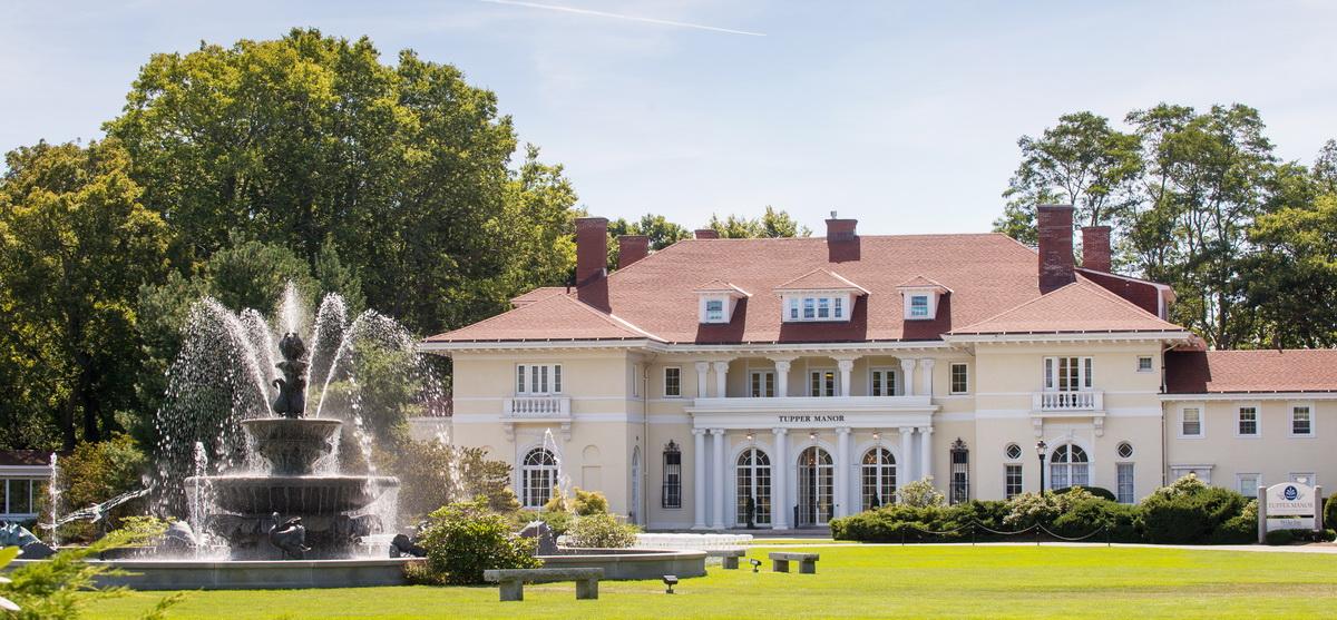 The Wedding Website of Stephanie Pimenta and Dean Soucie