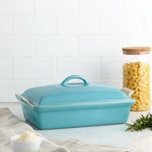 Le Creuset - Heritage Stoneware 12 x 9 Covered Rectangular Baking Dish