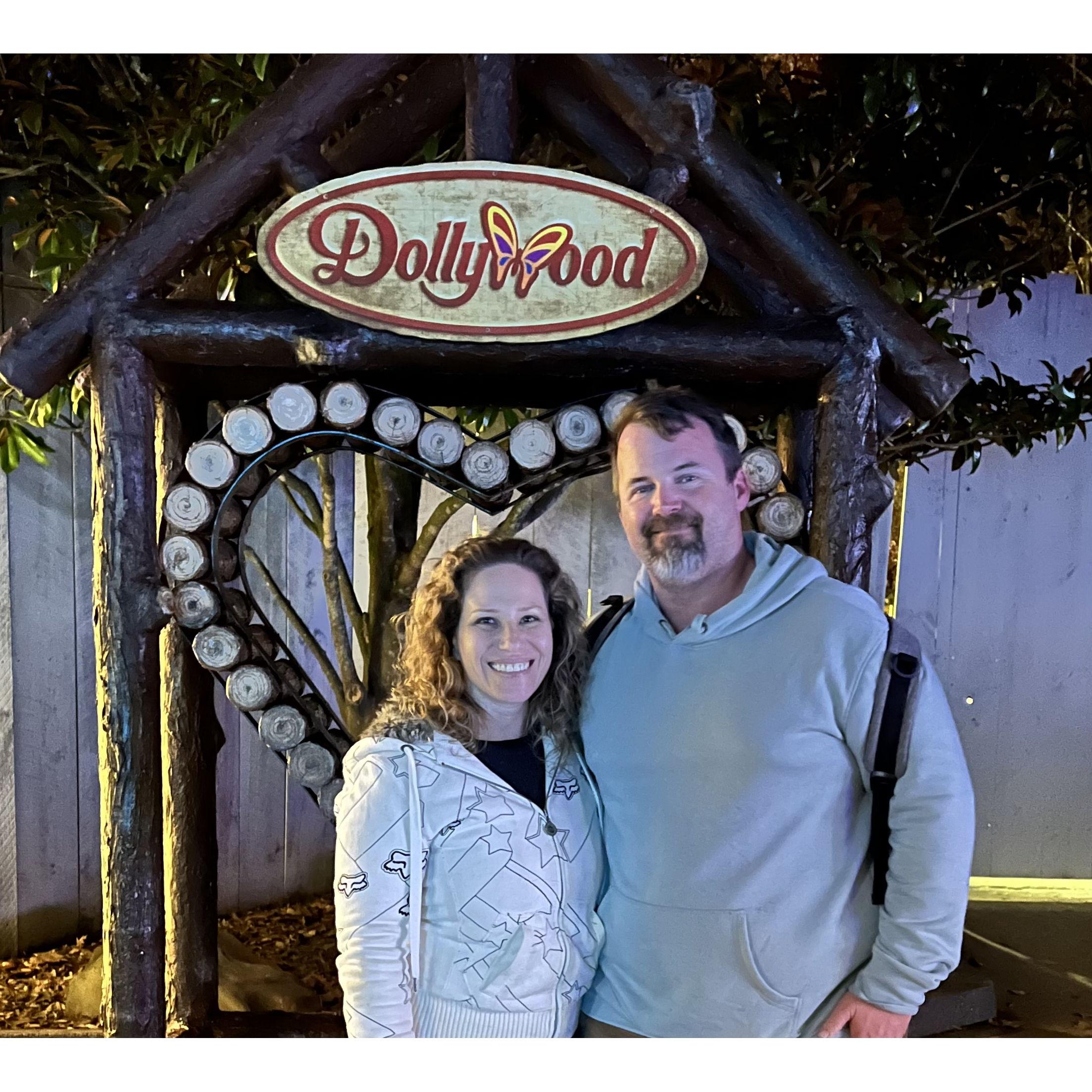 Our love of roller coasters and theme parks extends across the nation!