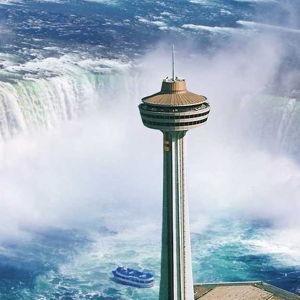 Honeymoon Activity: Dinner at Niagara Falls