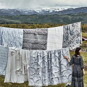 Rivulets Quilt - Arctic Ice (Queen)