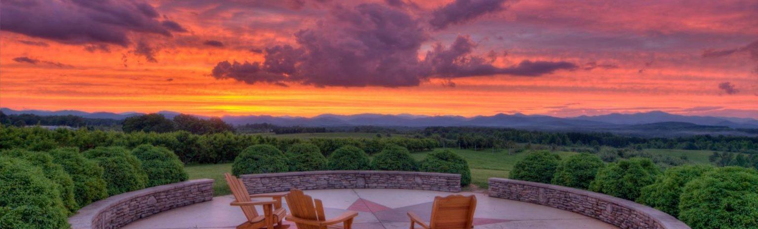 The Wedding Website of Makayla Whitten and Connor Aldrich