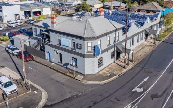 The Wedding Website of Darcy Lang and Emily Murfitt