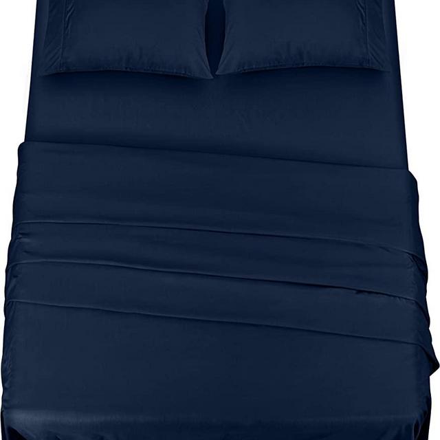 Utopia Bedding Bed Sheet Set - 4 Piece King Bedding - Soft Brushed Microfiber Fabric - Shrinkage & Fade Resistant - Easy Care (King, Navy)