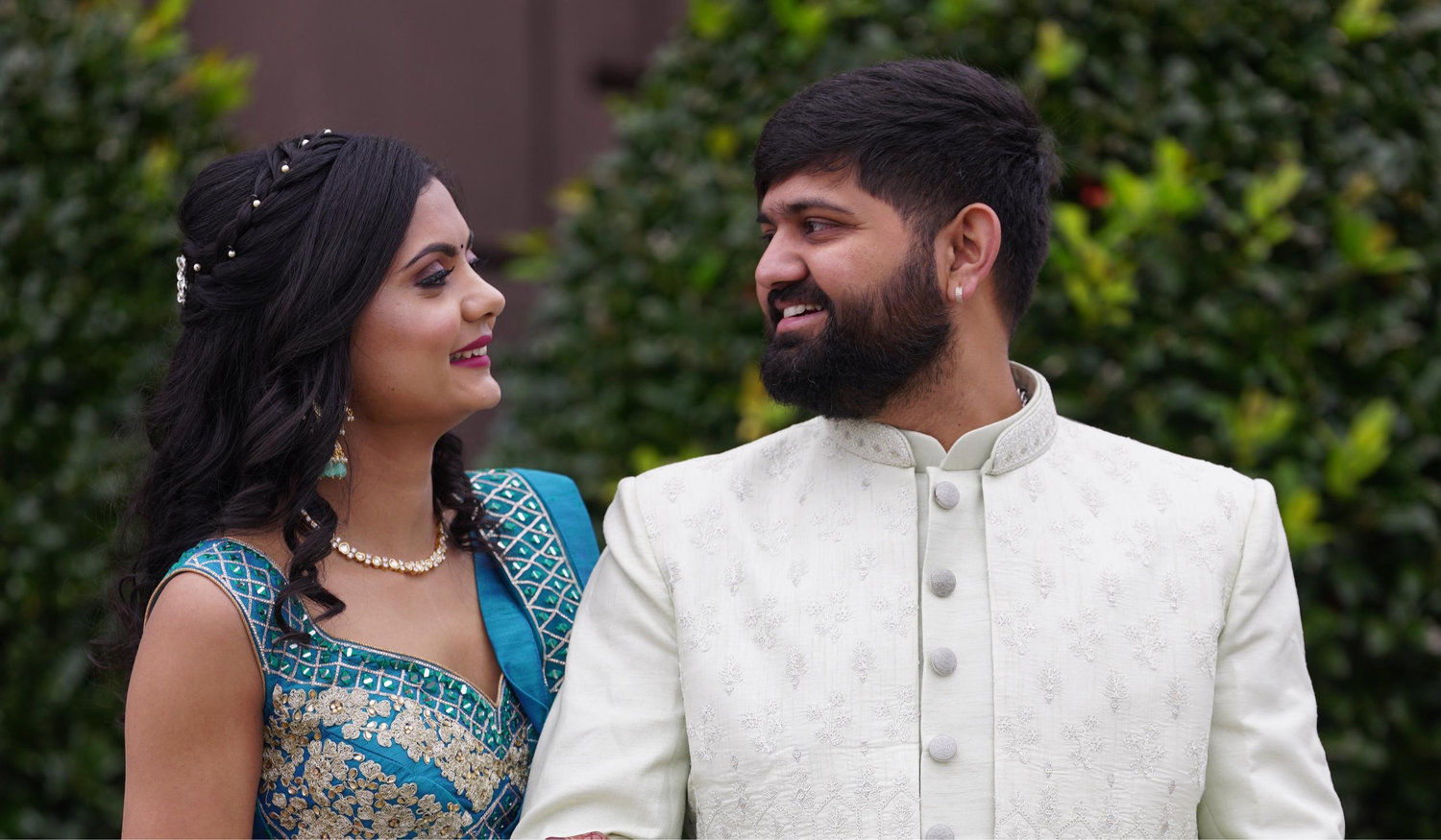 The Wedding Website of Shivangi Vyas and Vishal Trivedi