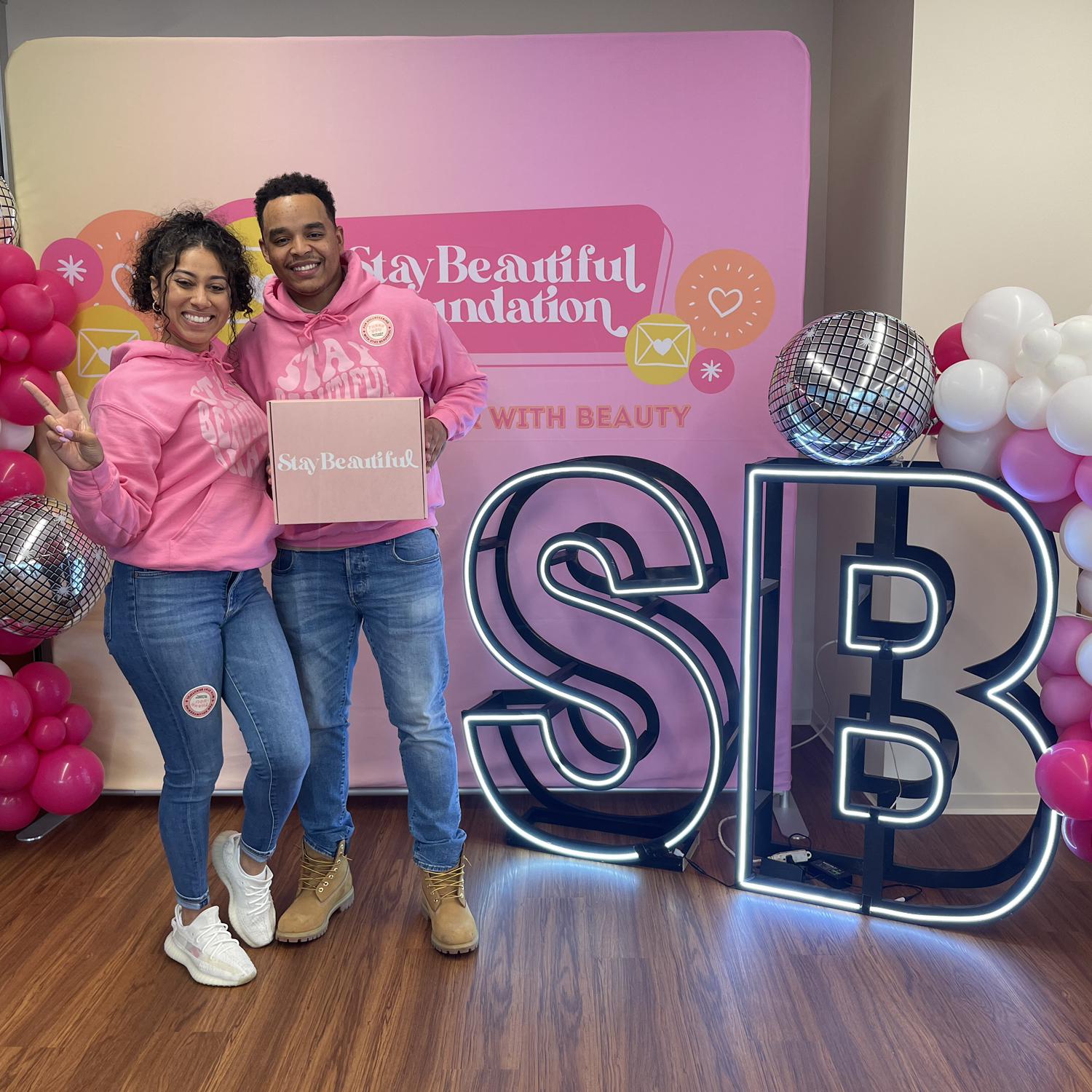 Supporting Stay Beautiful at the Chicago Salesforce tower opening!
