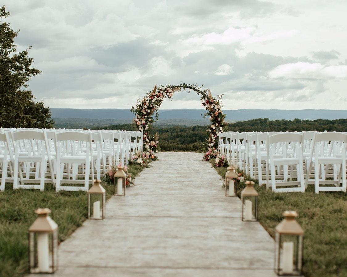 The Wedding Website of Taylor Cole and Jarret Schultz