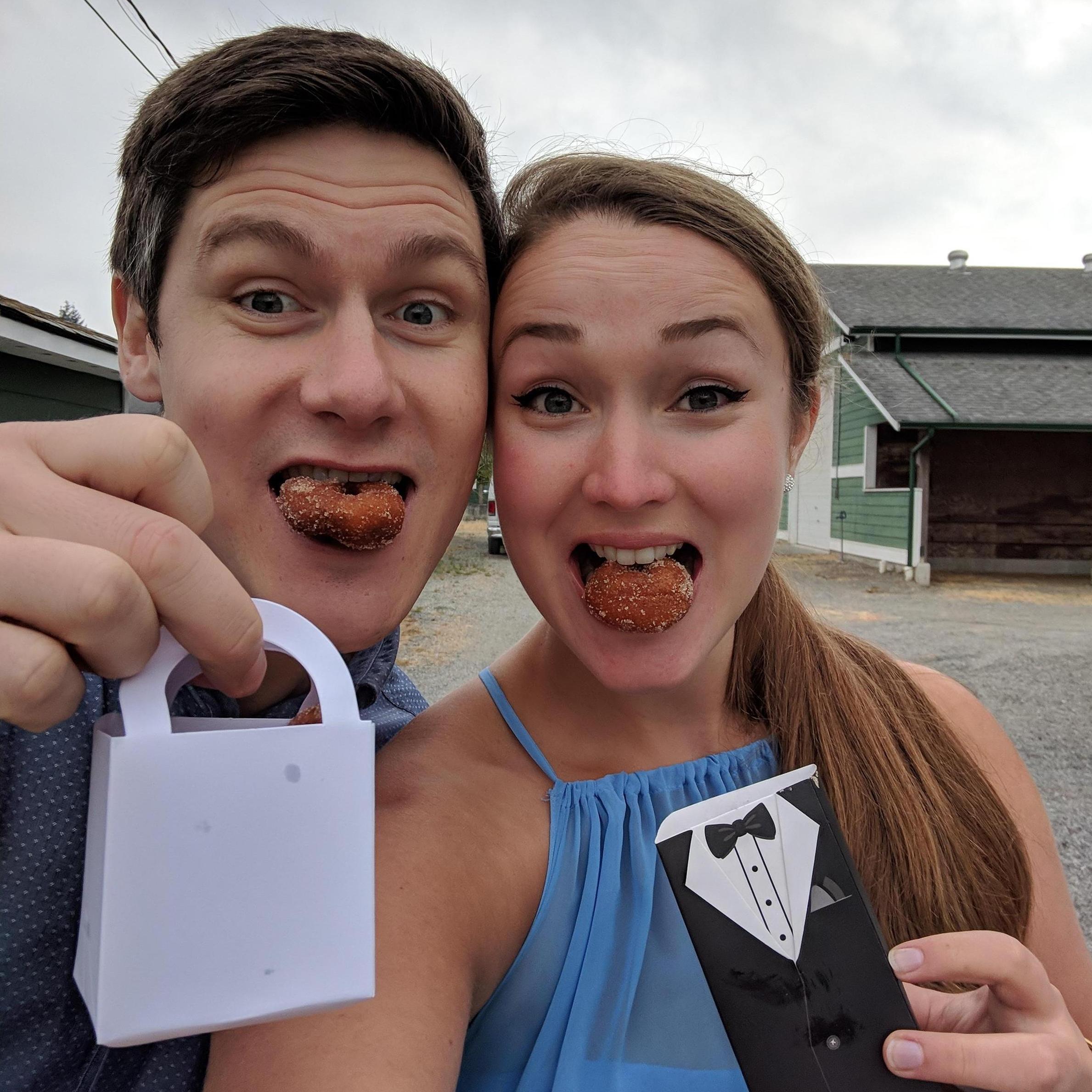 Pretty pumped about wedding mini donuts!
2018