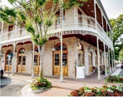 The Wedding Website of Tommy Genetski and Eva Brandon