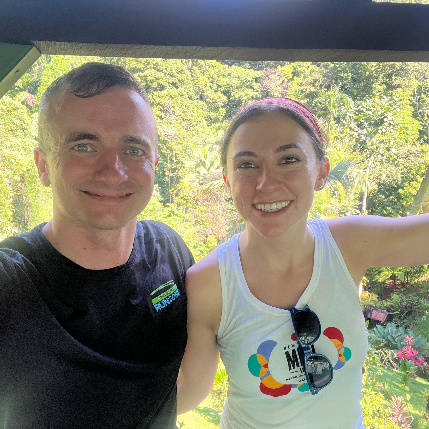 12 mile guided hike through Costa Rican National forest