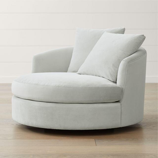 Tillie Grande Swivel Chair