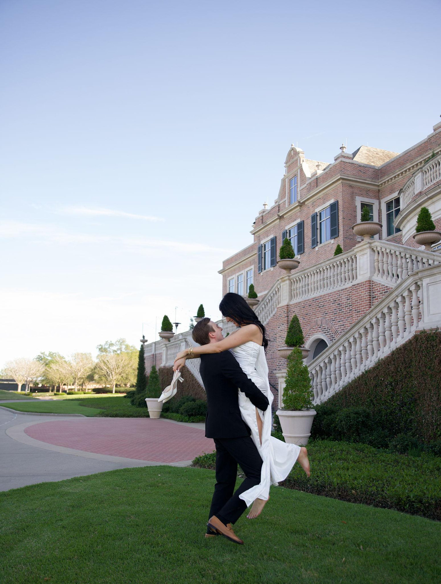 The Wedding Website of Sarah Hall and Casin South
