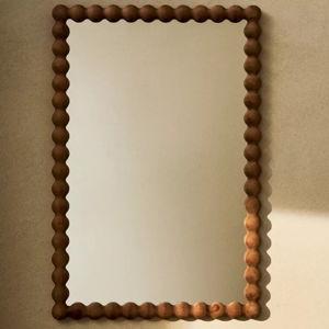 RECTANGULAR WALL MIRROR WITH WOODEN FRAME