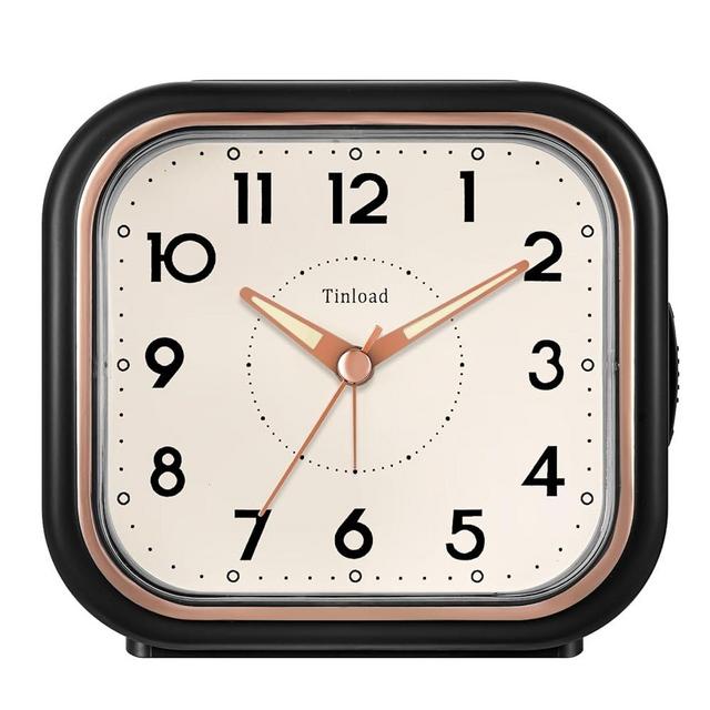 4.5" Vintage Retro Analog Alarm Clock, Super Silent Non Ticking Clock with Night Light, Snooze, Battery Operated, Simply Design, for Living Room, Bedroom, Bedside, Desk(Black)