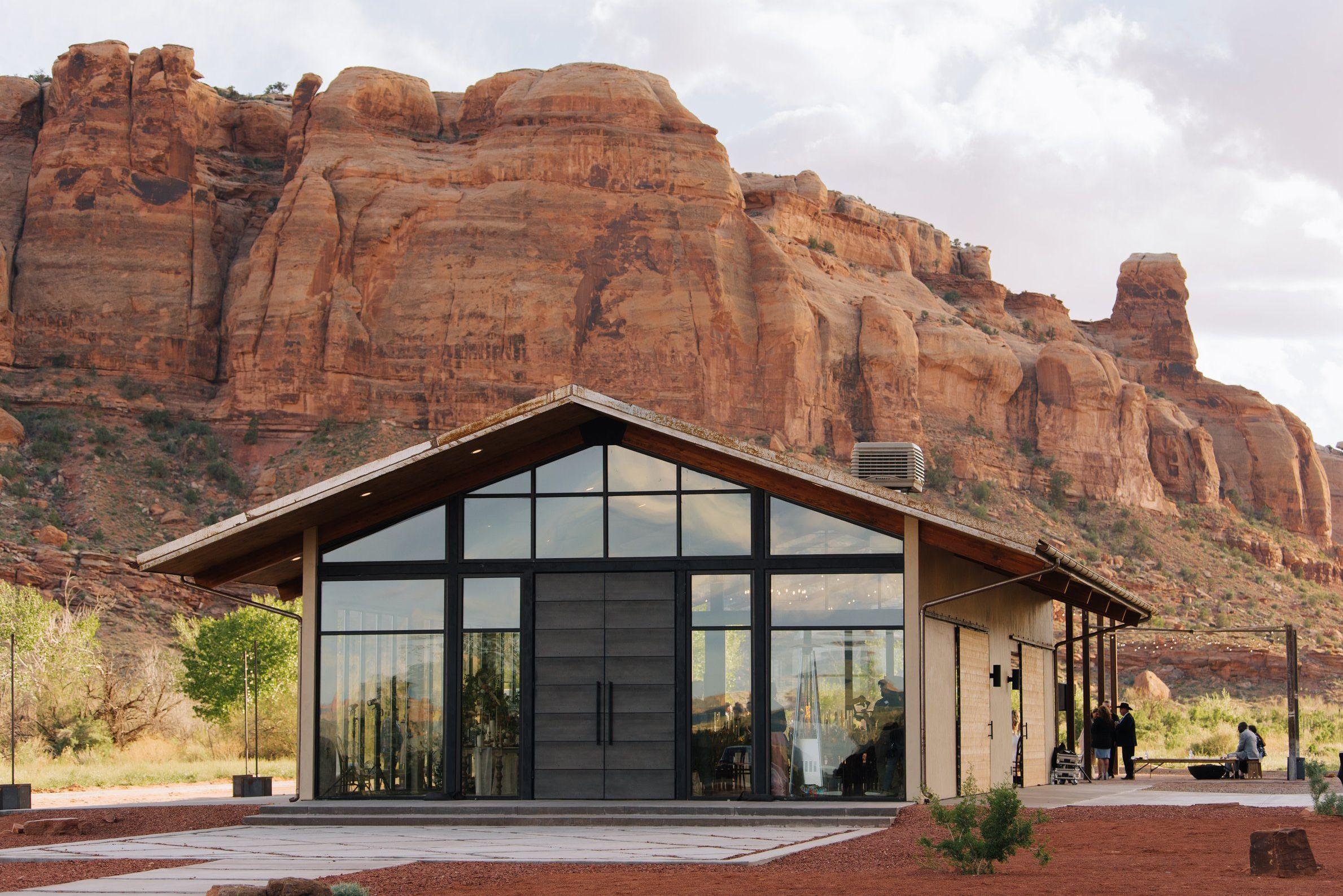 The Wedding Website of Lucy Schoenfeld and Michael Brugger