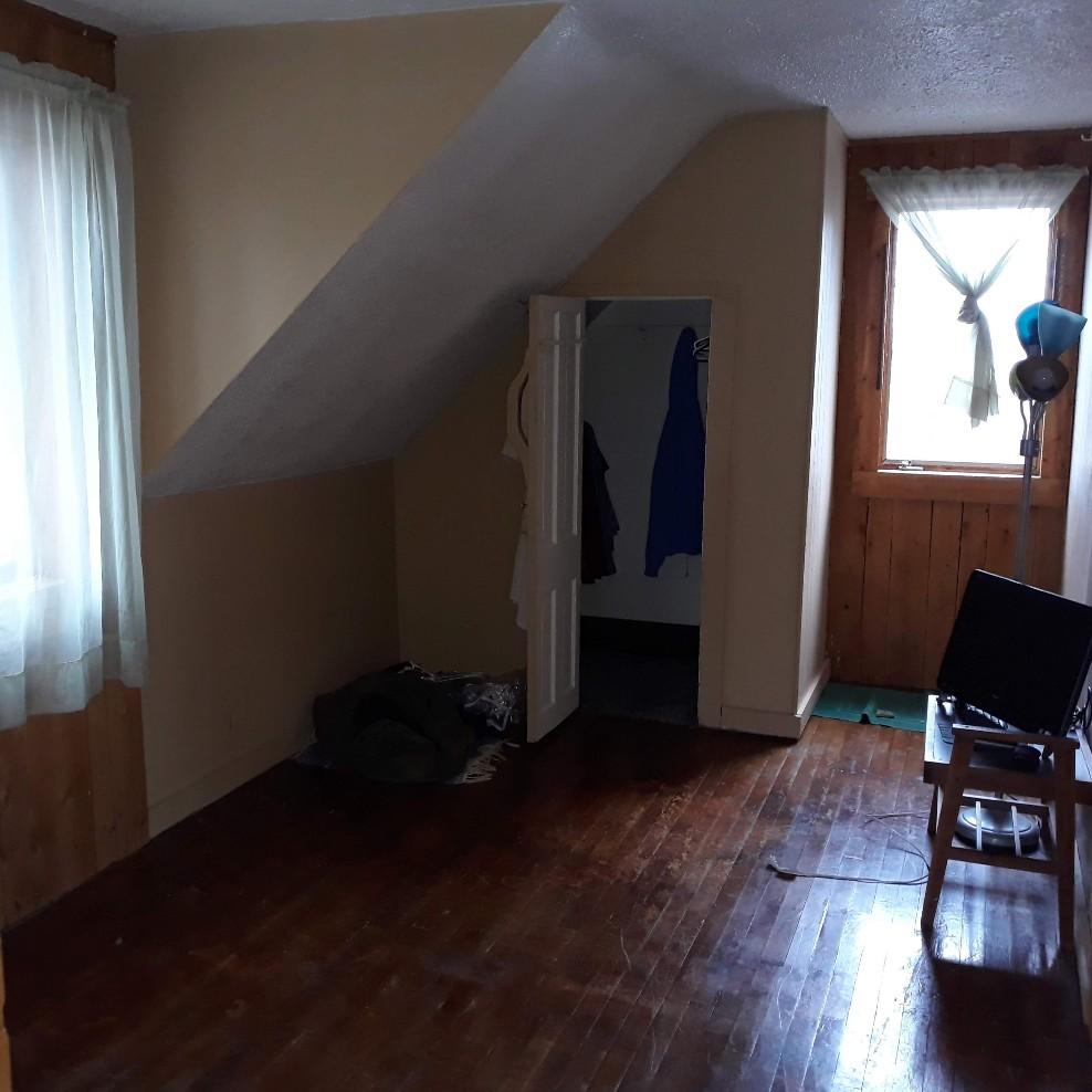 the navy room: before