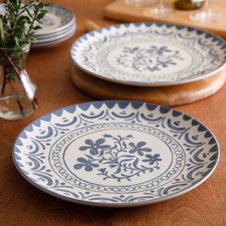 Valencia Flor Stoneware Serving Platter, Set of 2