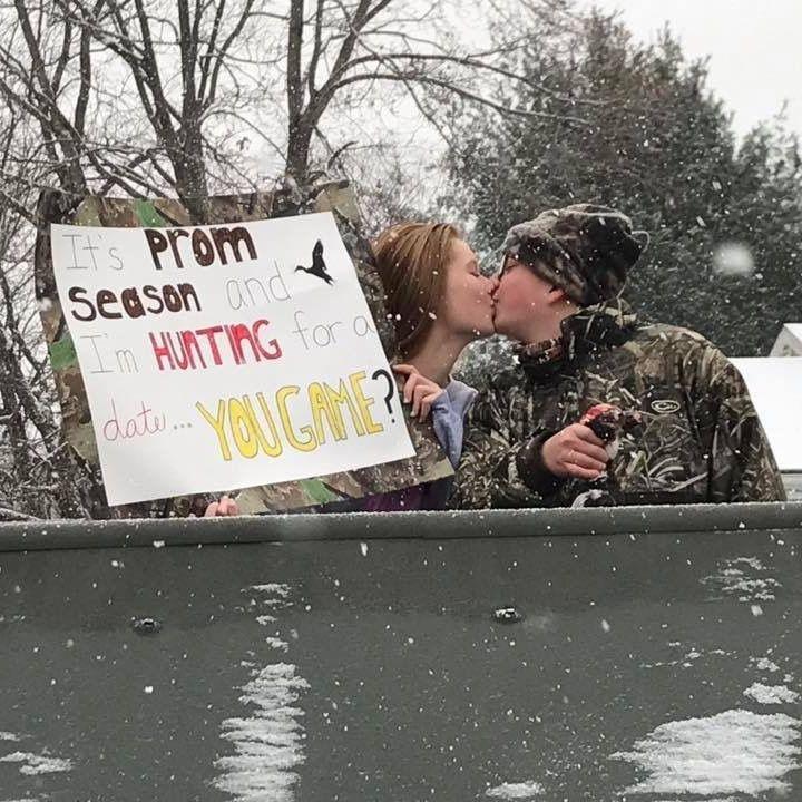 Junior "Prom-posal"