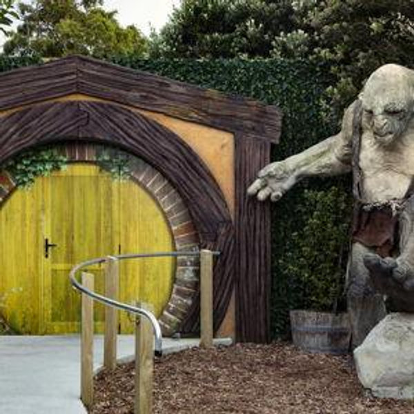 Honeymoon Excursion: Lord of the Rings Experience Tour (for Katie)