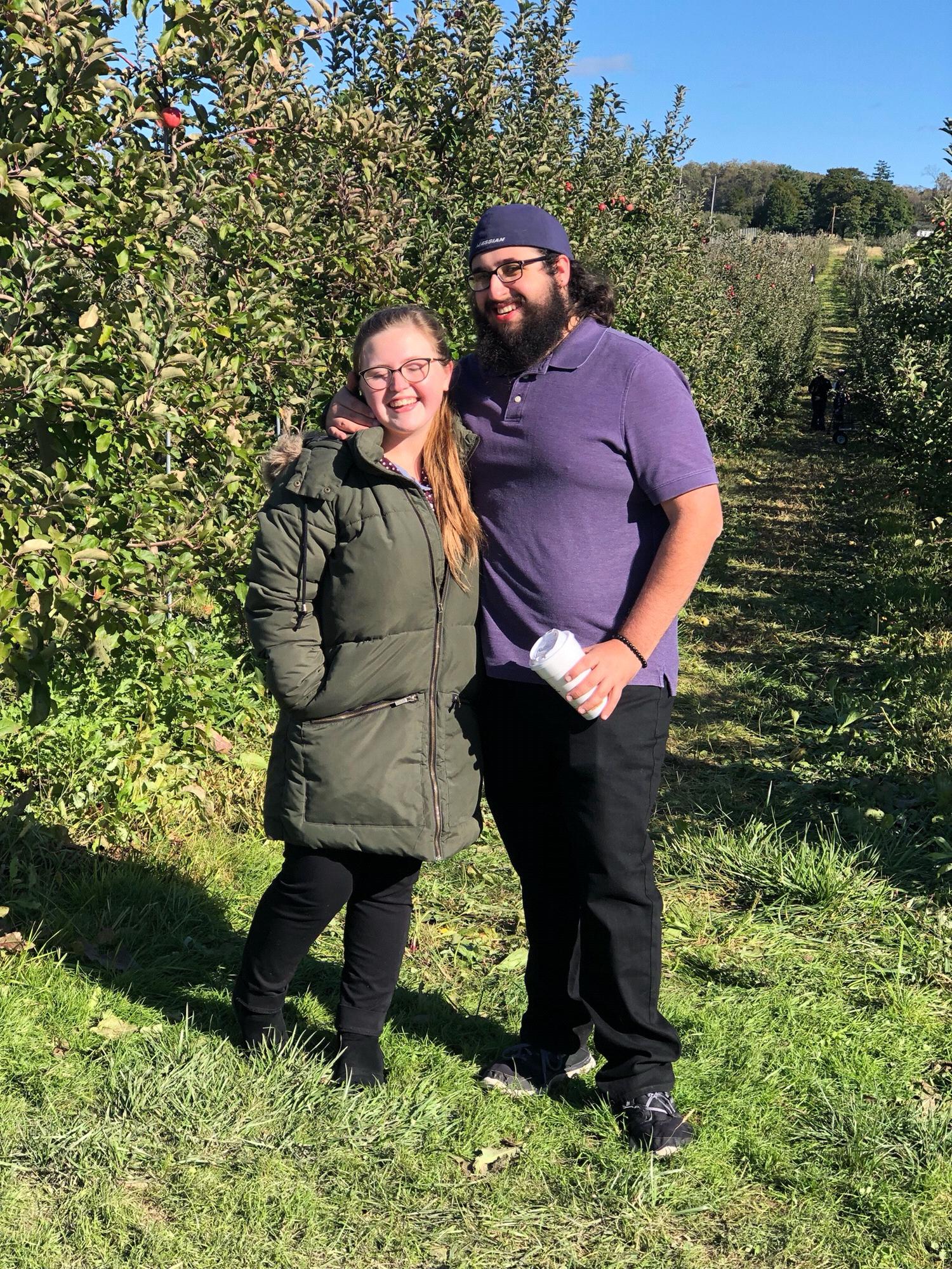 Apple-picking with the apple of my (Victoria) eye!