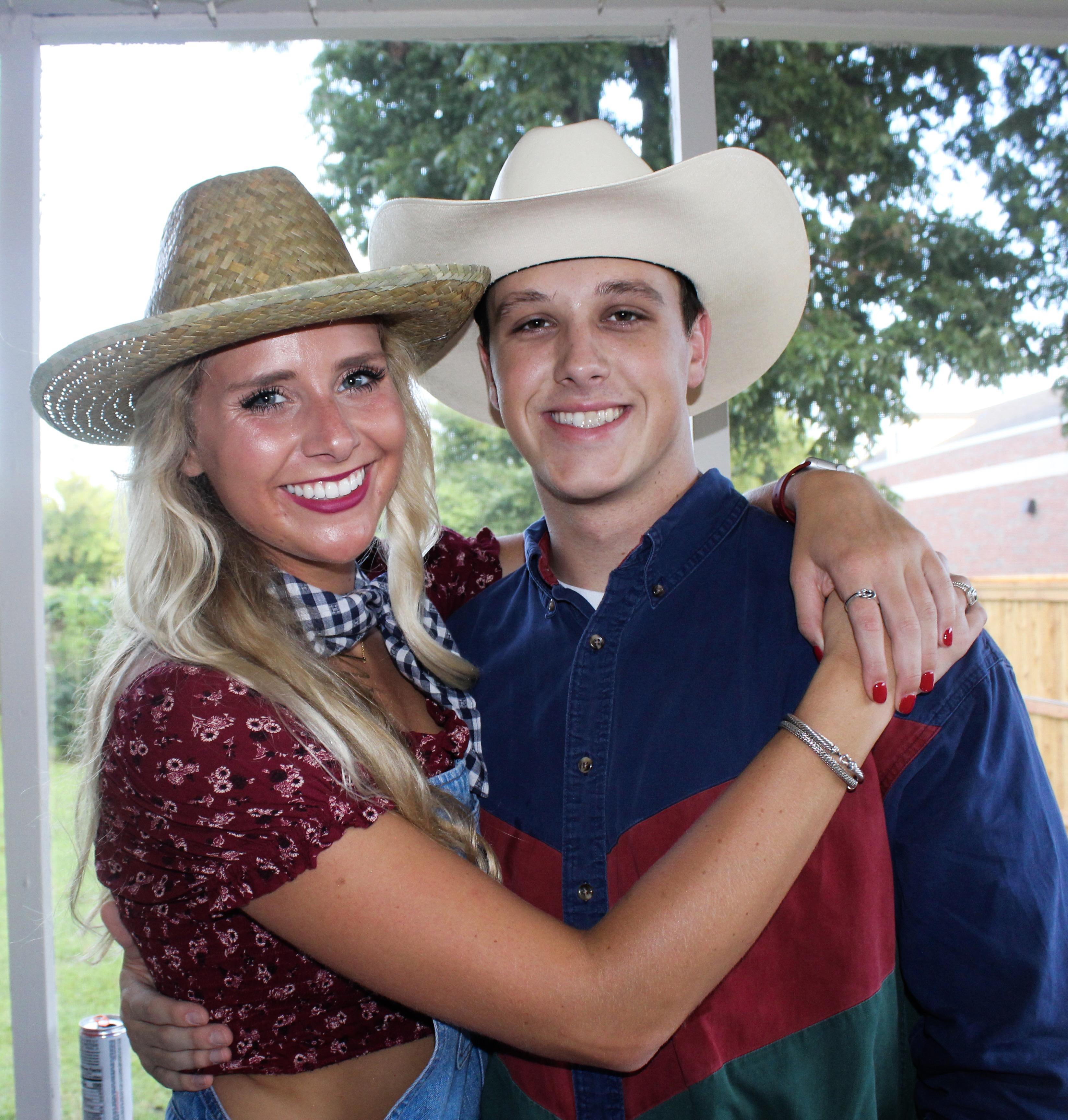 The Wedding Website of MaryKate Gatewood and Lakin Hall