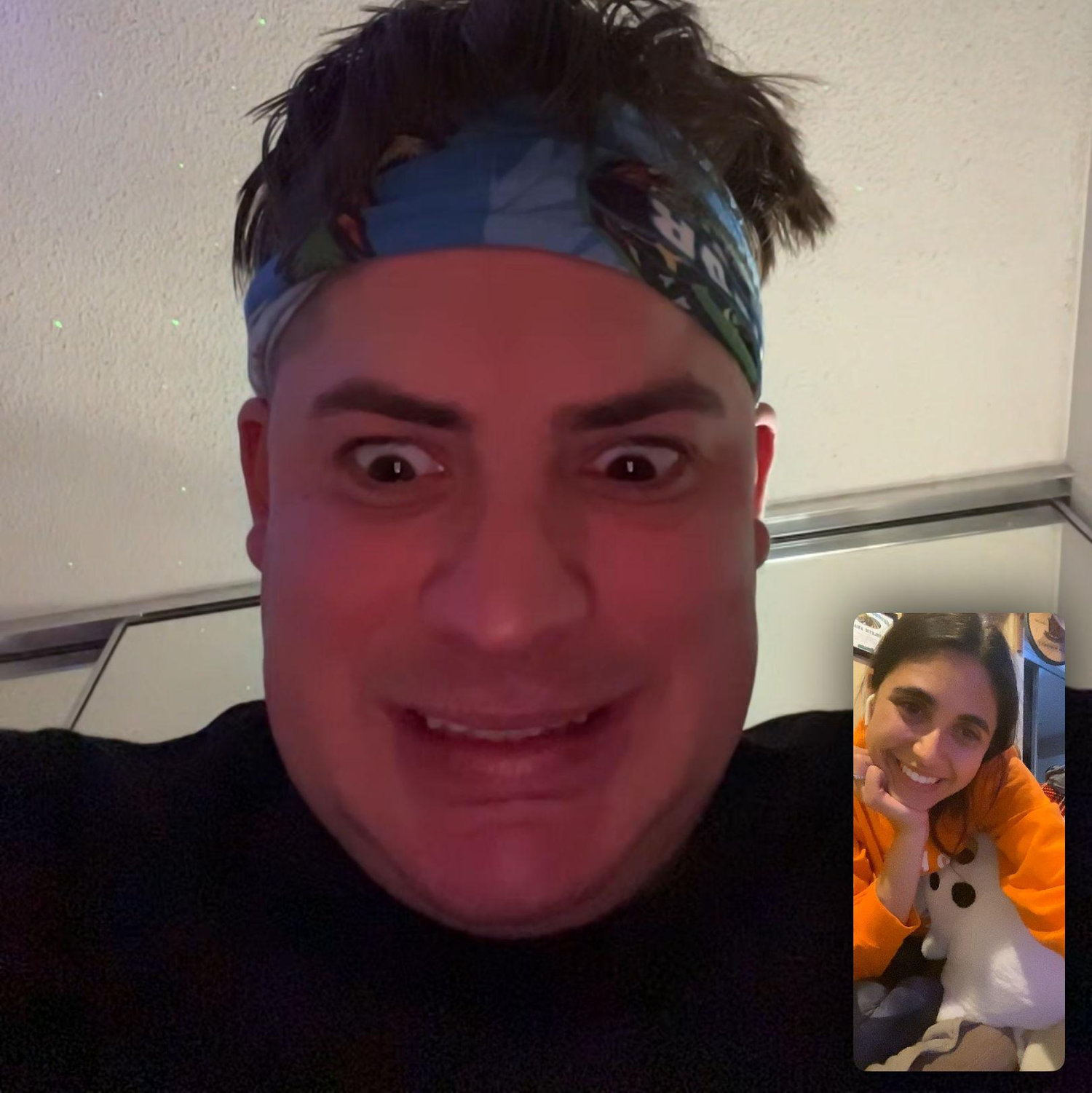 Long distance sucks but thank god for the endless laugh and always Facetimes