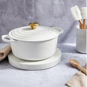 Le Creuset - Signature Round Dutch Oven