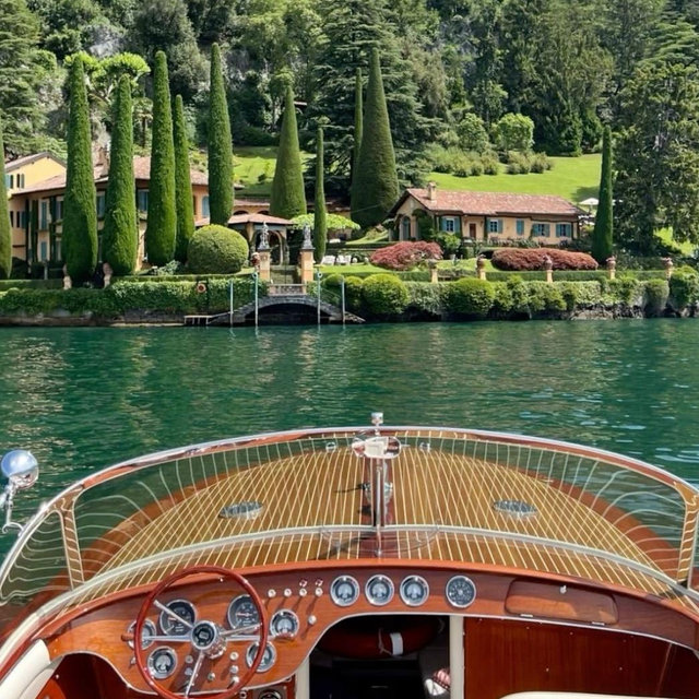 Lake Como Boat Day!