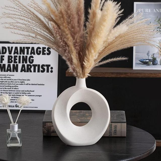 White Vase for Home Decor, 8.26inch Ceramic Vases for Modern Farmhouse Decor Kitchen Decor Living Room Decor Coffee Table Decor Shelf Decor Rustic House Decor Bookshelf decor Pampas Grass Flower Decor