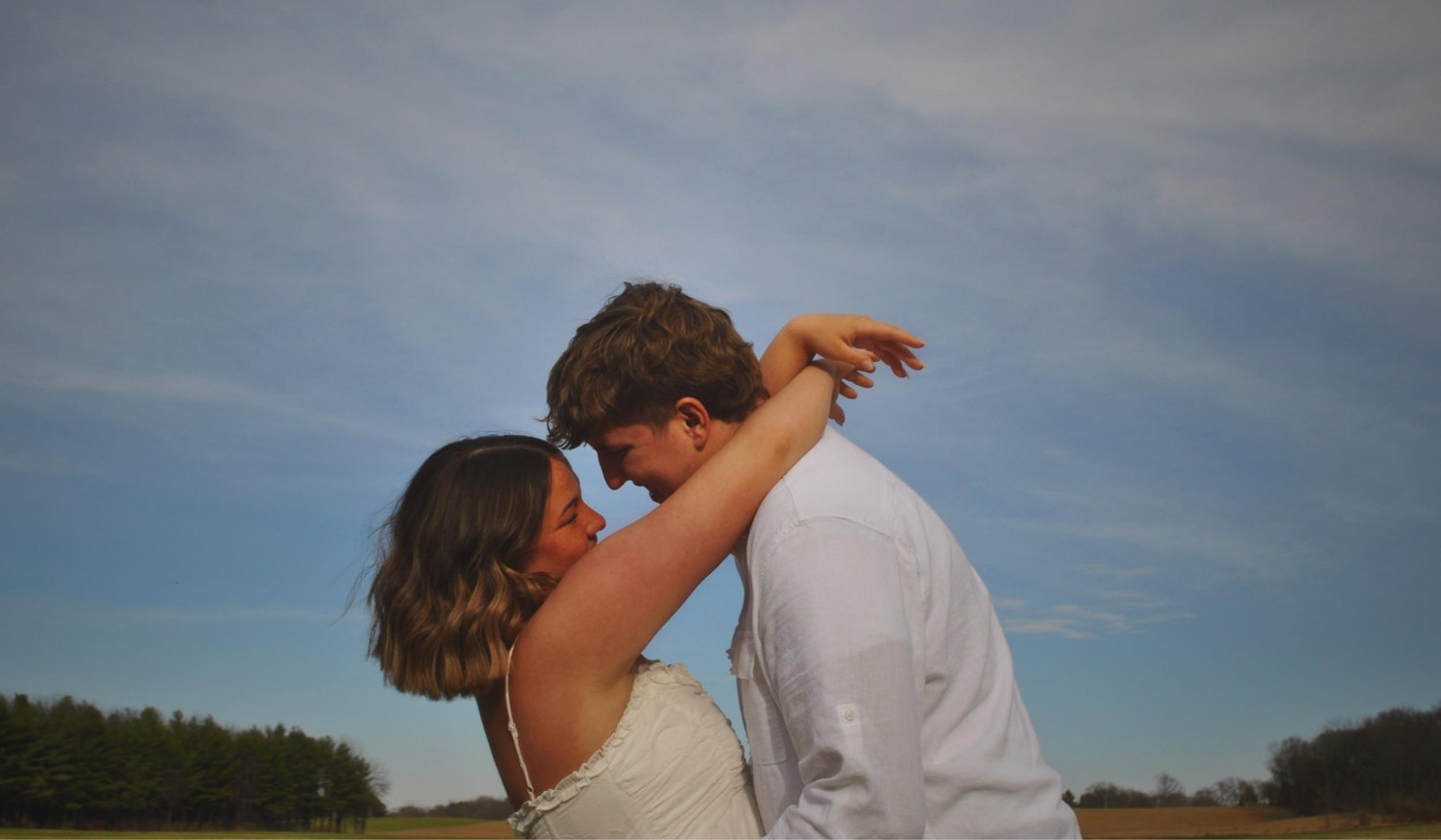 The Wedding Website of Julia Morris and Brodie Windell