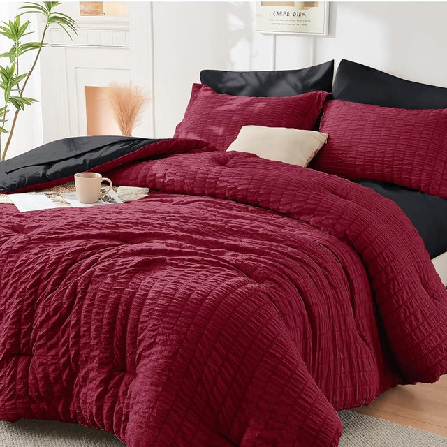 HYMOKEGE Red & Black Queen Comforter Set Seersucker 7 Pieces, All Season Luxury Bed in a Bag for Bedroom, Bedding Set with Comforters, Sheets, Pillowcases & Shams