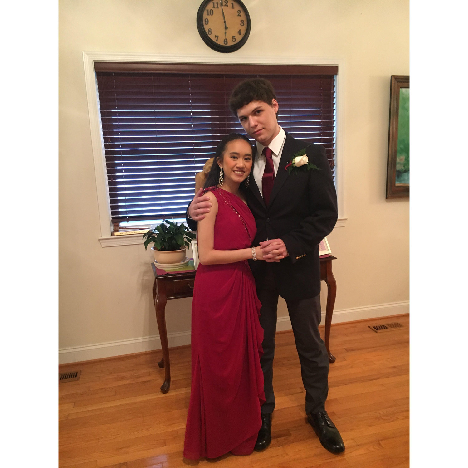 Prom 2019, we couldn't think of any other poses back then