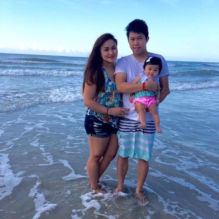 Our favorite place to be, at the beach ☺️
Family of 3