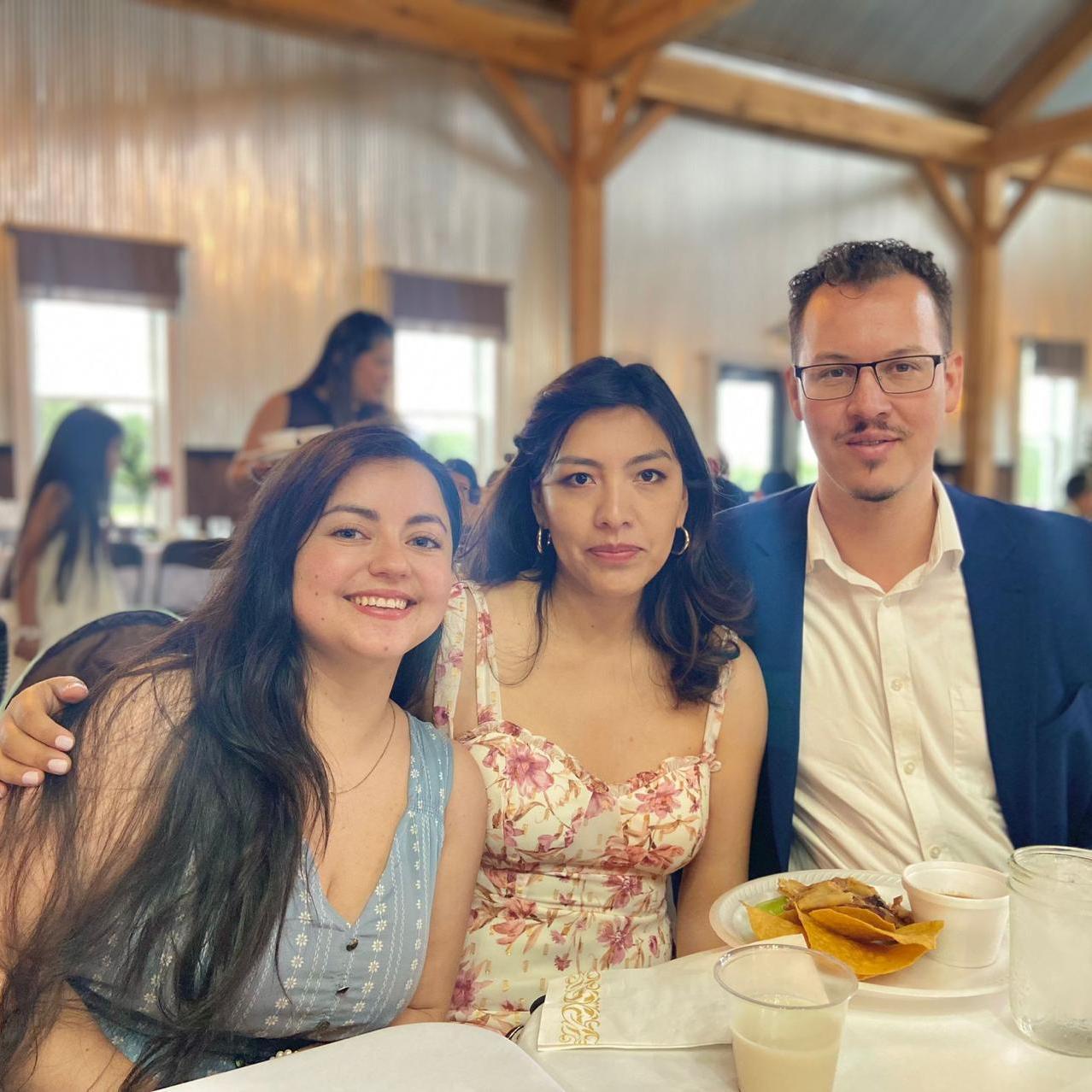 Con nuestra querida amiga Camila 🥰