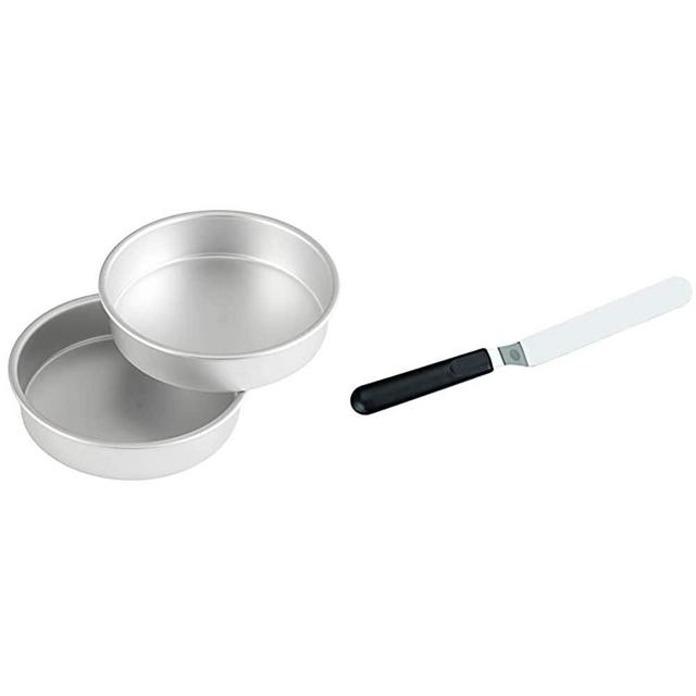 Wilton Performance Aluminum Pan 8-Inch Round Cake Pans, Set of 2 & Icing Spatula, 13-Inch, Angled Cake Spatula