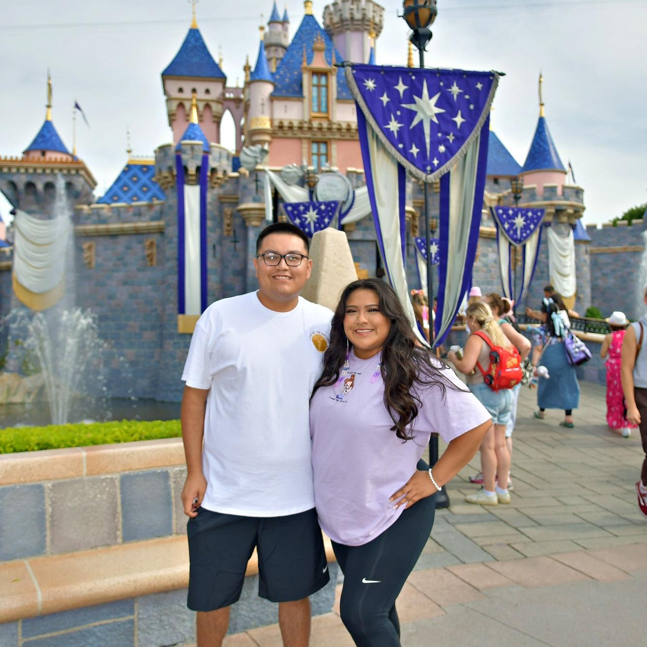 Our BIG Disneyland engagement 💍