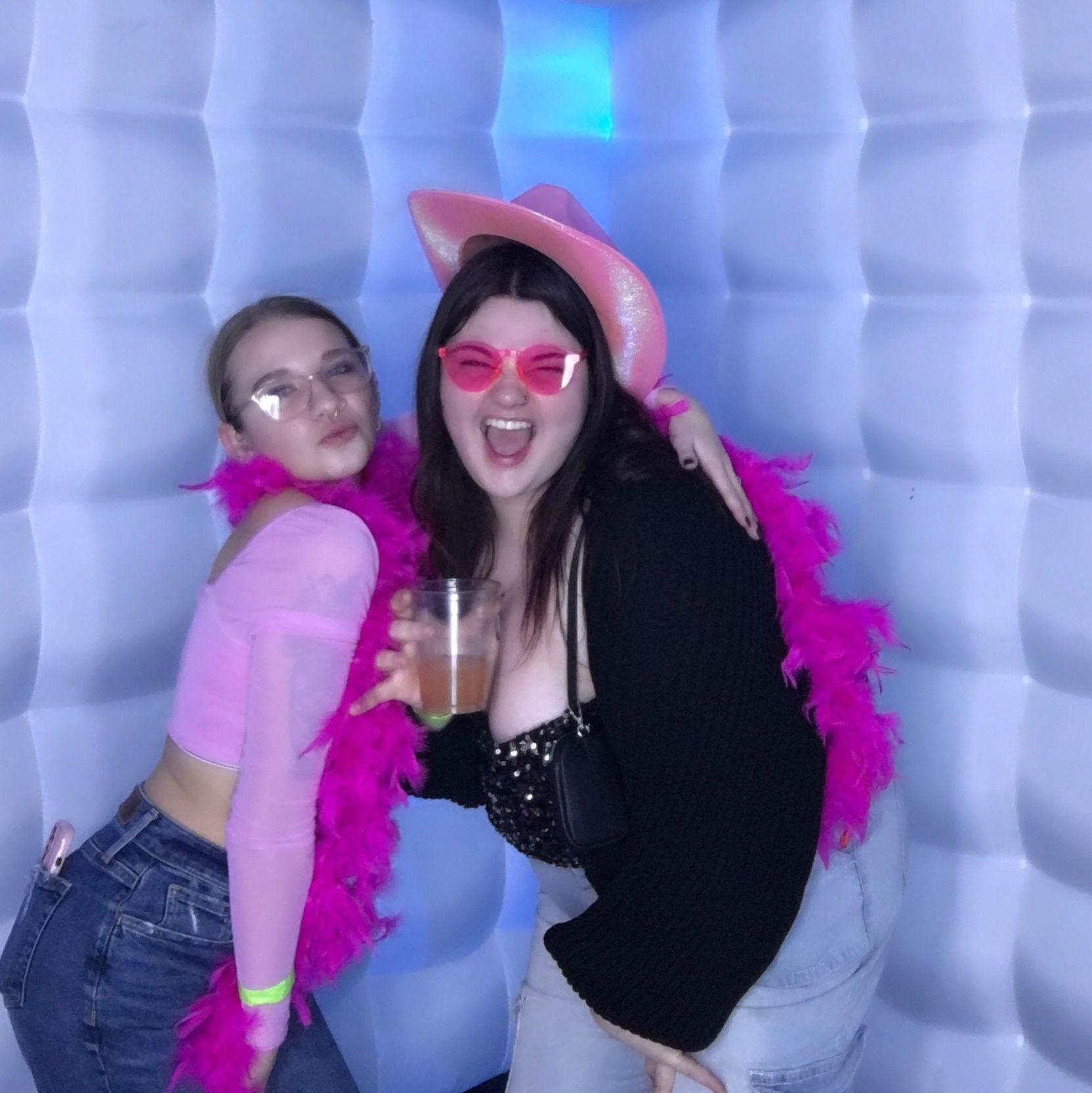 Sydney and Alli