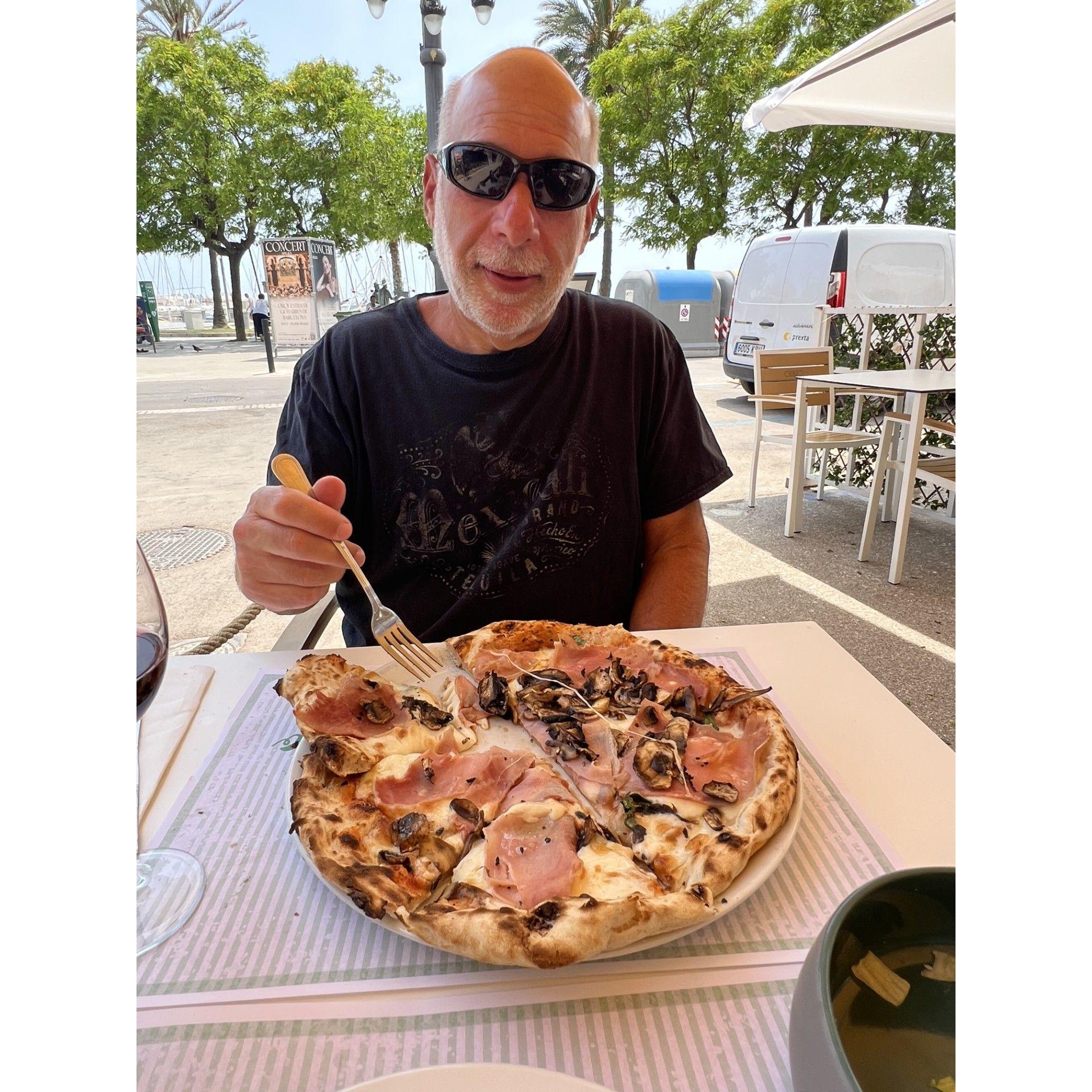 Pizza in Sitges