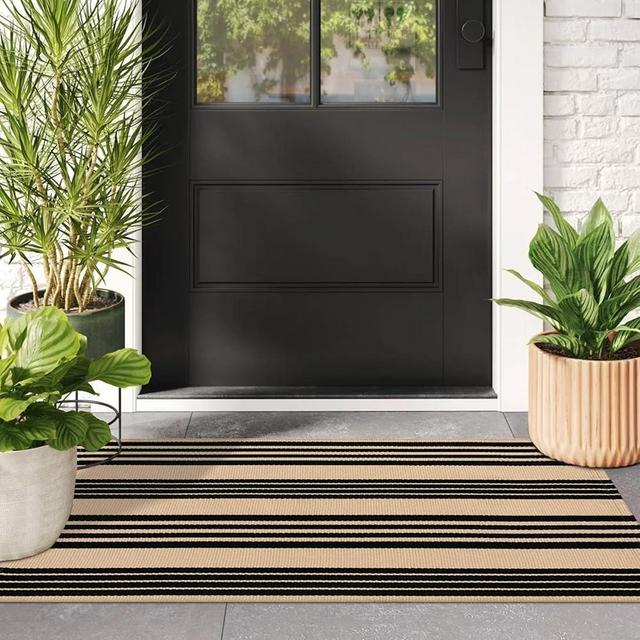 Black and Tan Striped Outdoor Rug, 2’ x 4.3’ Cotton Hand-Woven Reversible Front Porch Rug Washable Front Door Mat Entryway Rugs Welcome Layered Doormat Carpet for Patio Farmhouse Kitchen