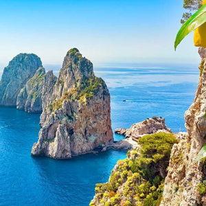⛴️ Capri or Pompeii Excursion