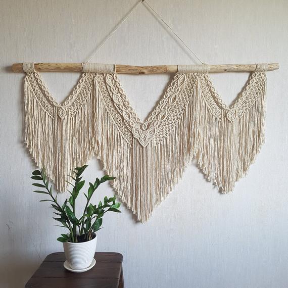Handmade Macrame Wall Hanging (Natural Wood, XL)