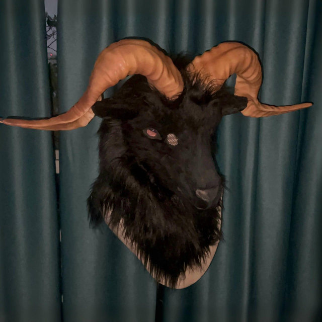 Realistic Black Ram Mask, Baphomet Goat Headpiece, Gothic Satyr Cosplay, Demon Horns, Faux Fur Animal Mask, Dark Fantasy LARP Prop