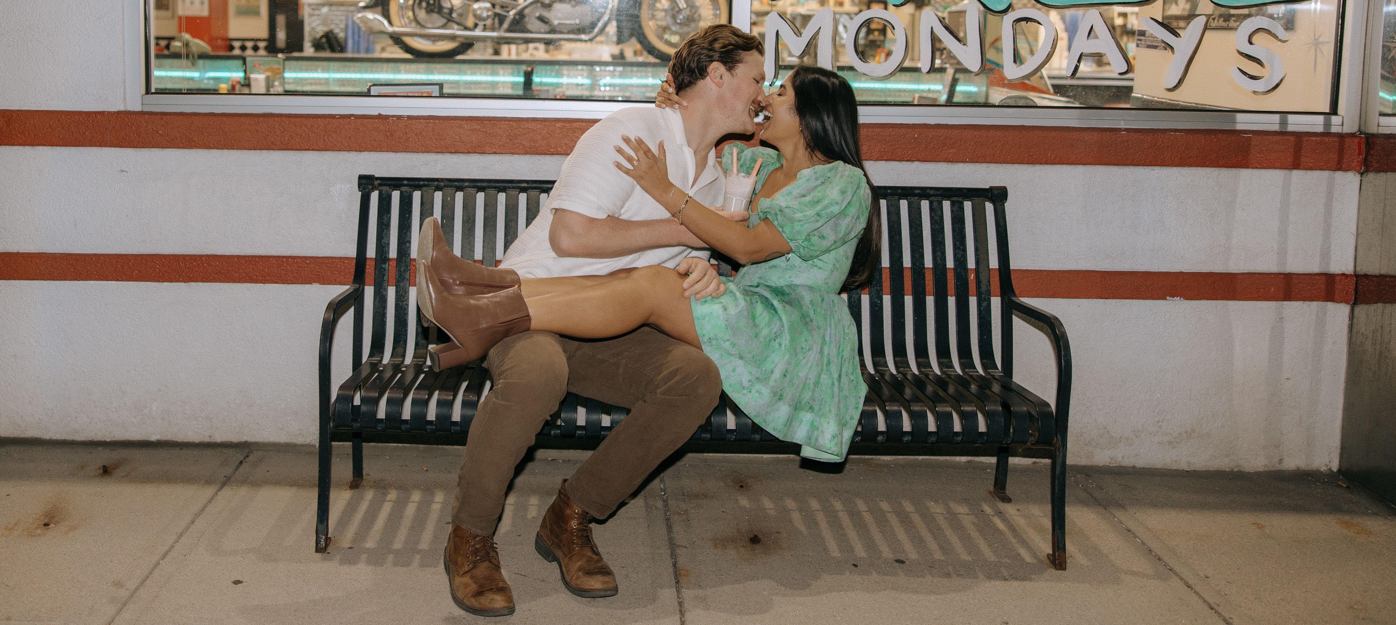 The Wedding Website of Nicole Cobian and Dustin Tomlinson