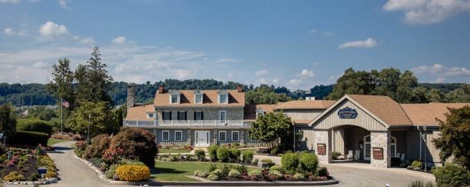The Wedding Website of Peggy Smith and John Smith