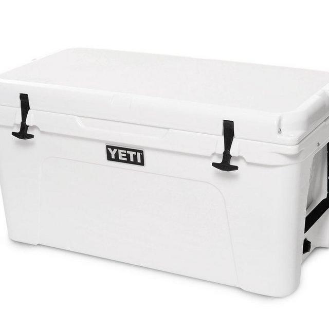 Tundra 75 Hard Cooler - White