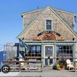 Lucky Finn Cafe